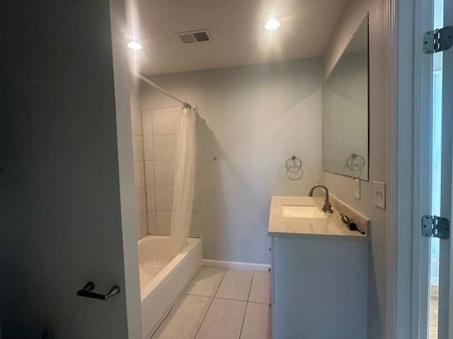 737 Webb St - Photo 4 of 8