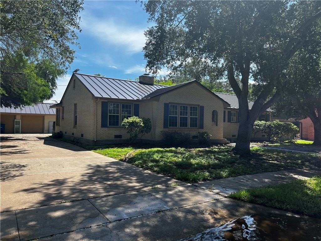 114 Rainbow Ln - Photo 2 of 21