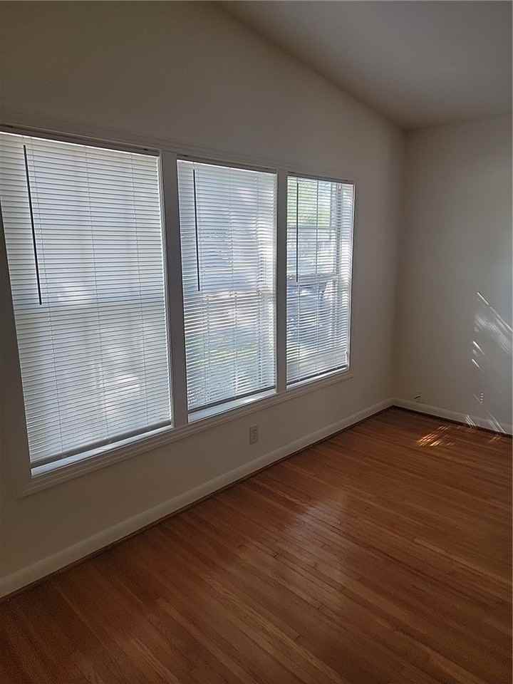 114 Rainbow Ln - Photo 5 of 21