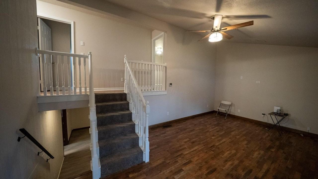 92 Brentview Dr - Photo 4 of 20