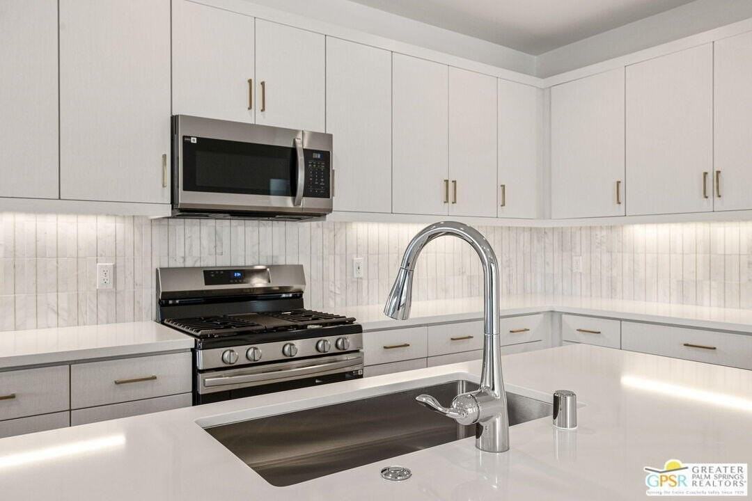 74246 Storke Dr - Photo 7 of 28