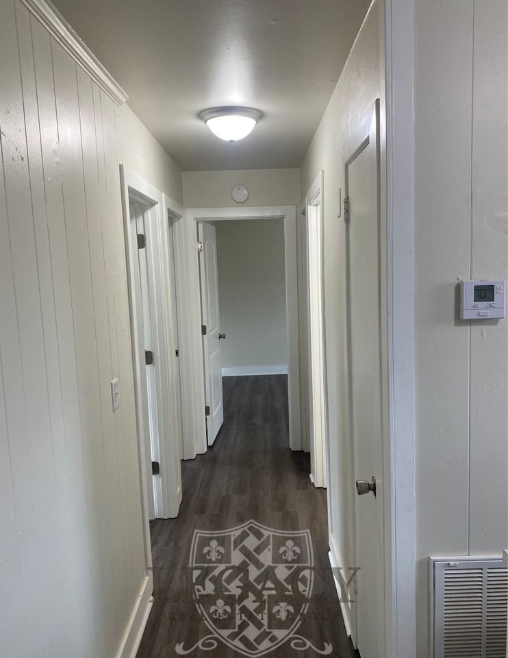 7104 White Oak Dr #1 - Photo 5 of 12