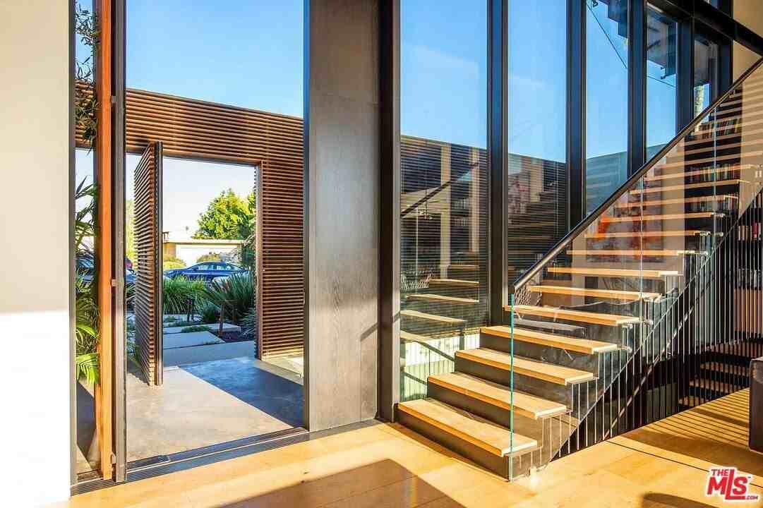 3715 Wasatch Ave - Photo 3 of 34