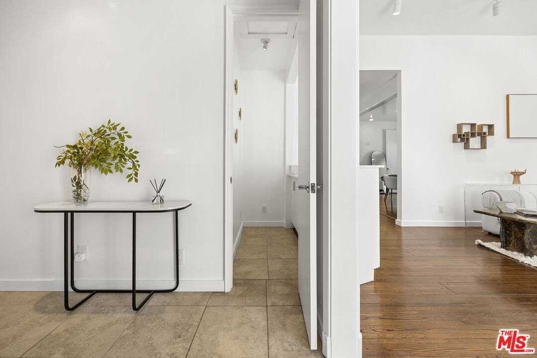 245 N Wetherly Dr - Photo 2 of 20