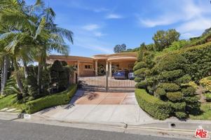 featured image of 1831 Loma Vista Dr