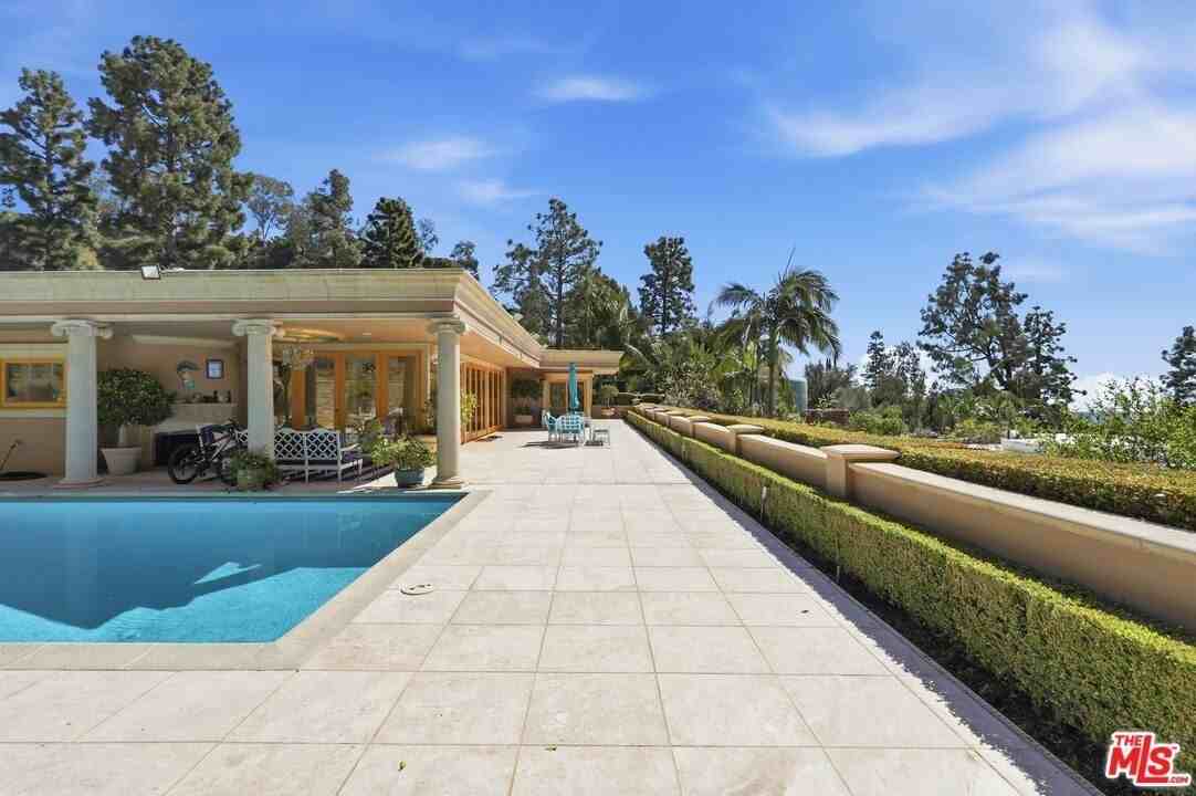 1831 Loma Vista Dr - Photo 2 of 21