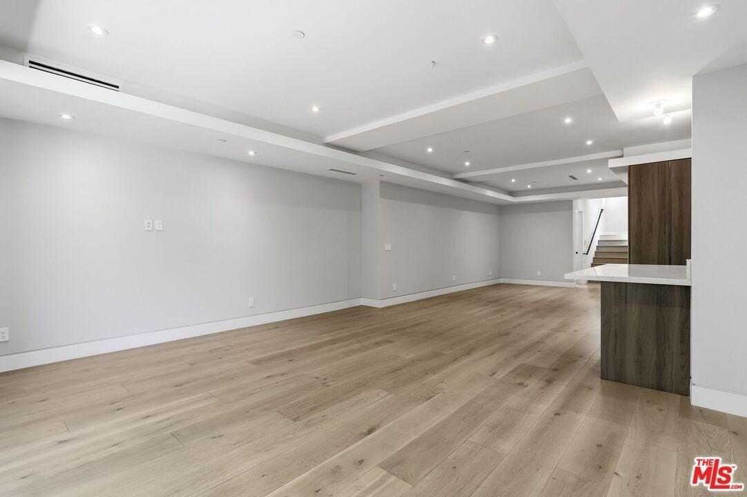 11769 Bellagio Rd - Photo 3 of 25