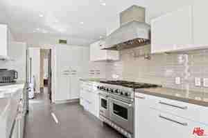 featured image of 15514 Casiano Ct