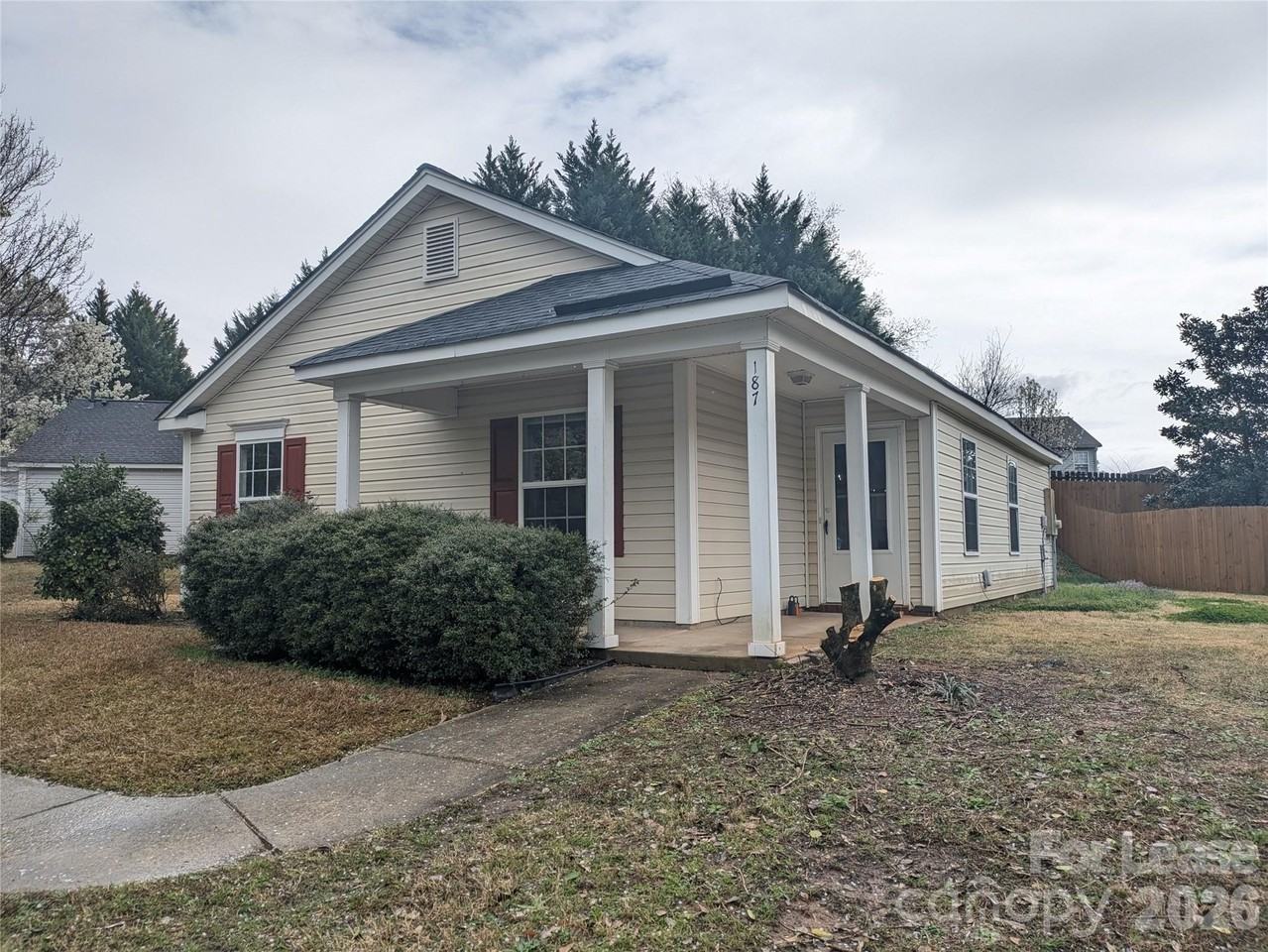 187 Brantley Place Dr - Photo 2 of 21