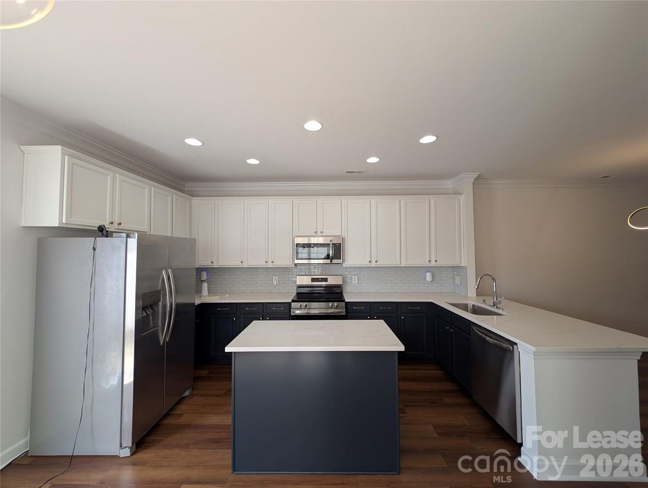 5133 Prosperity Church Rd - Photo 4 of 29