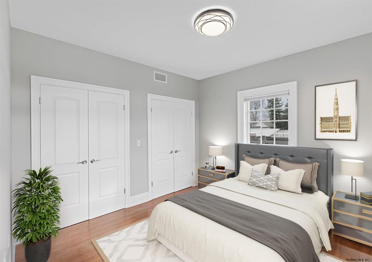 25 Lawrence St Ste 3c - Photo 3 of 12