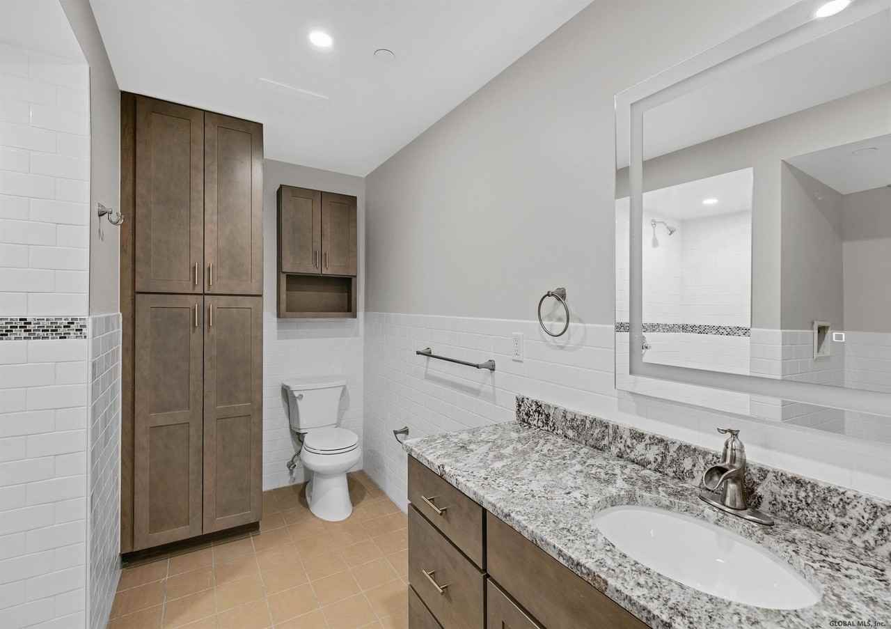 25 Lawrence St Ste 3c - Photo 5 of 12