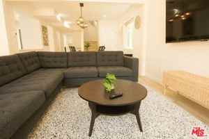 featured image of 9042 Phyllis Ave #A