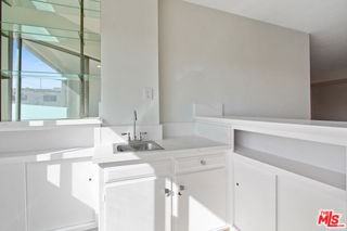 339 N Oakhurst Dr #404