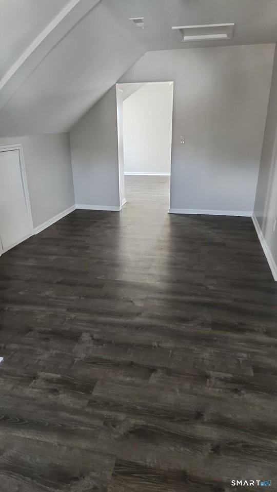 67 Beardsley Park Terrace unit: 2Nd & 3Rd Fls. - Photo 7 of 14