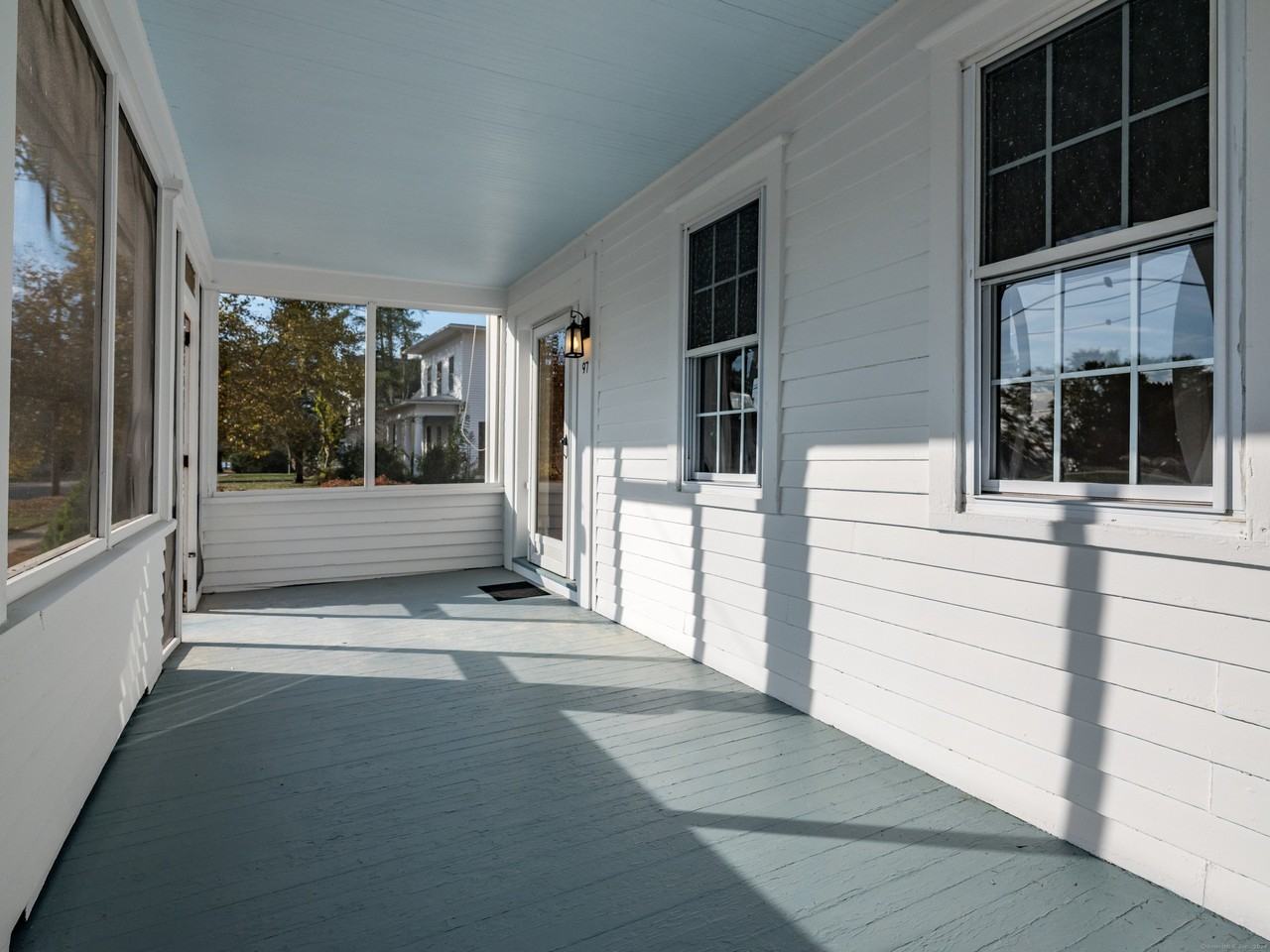 97 Commerce St - Photo 5 of 20