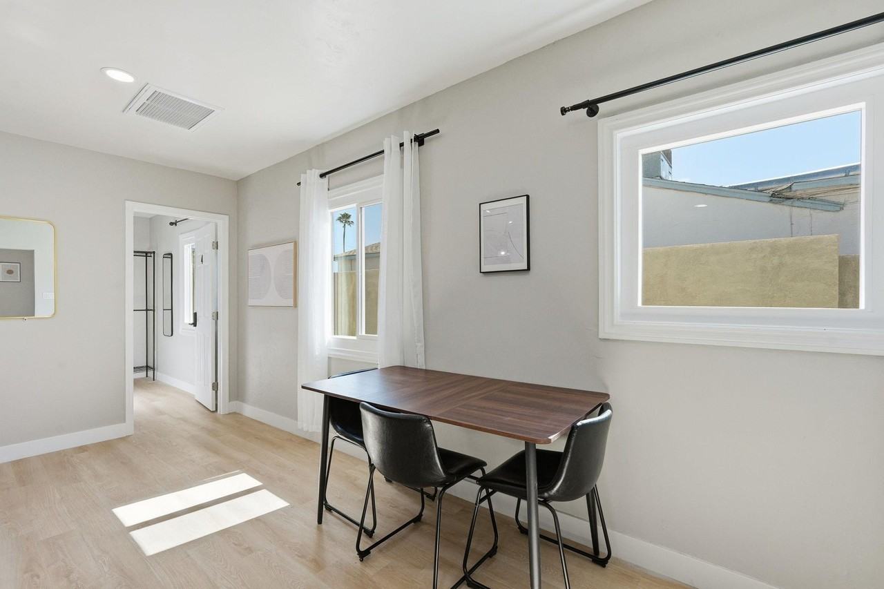 N 11th Ave - Photo 2 of 11