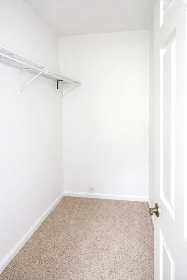 9118 Clubhouse Dr #1 - Photo 5 of 6