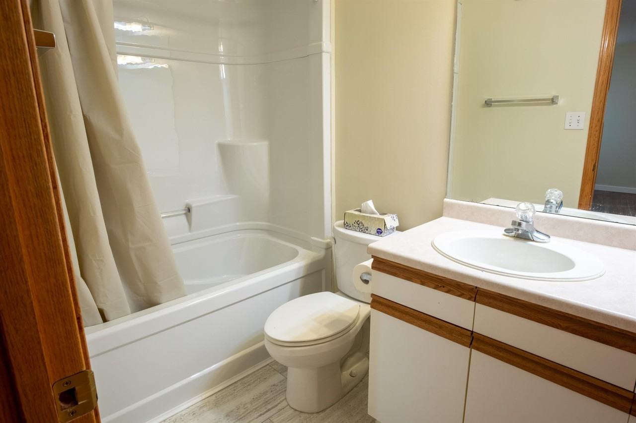 868 Kernaghan Ave #1 - Photo 5 of 8