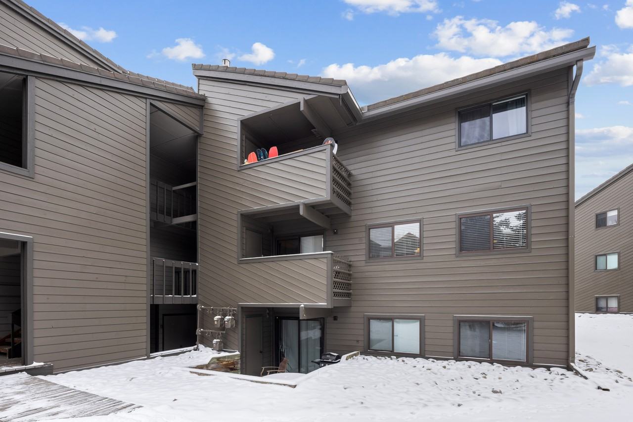 1016 W Beaver Creek Blvd #1 - Photo 3 of 11