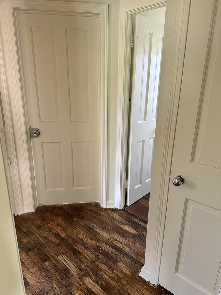 745 Crawford St #1 - Photo 2 of 7