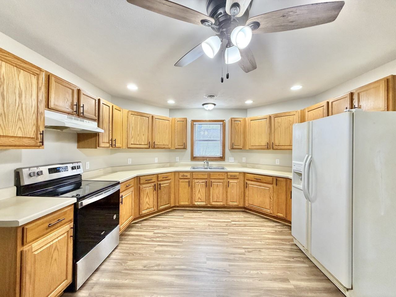 167 S Jackson St #1-2 - Photo 2 of 25