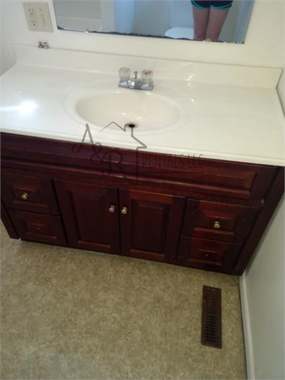 209 E 22nd St #1 - Photo 4 of 15