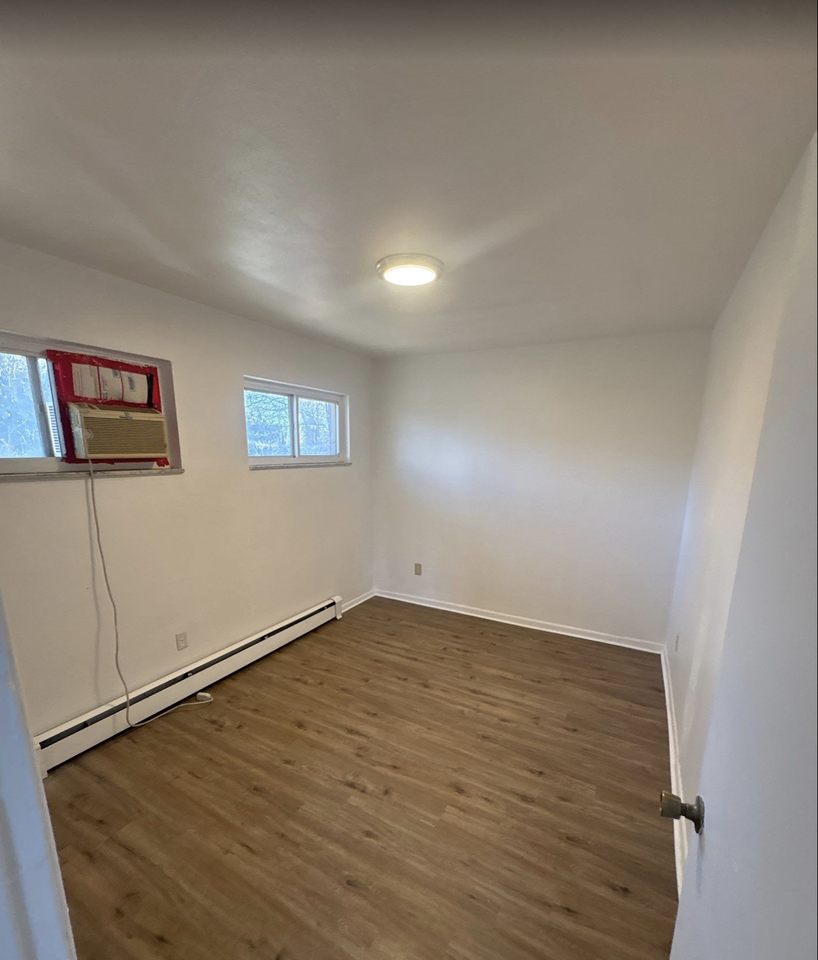 4127 East 3rd Street - 4129 - 4 #4129-4 - Photo 5 of 9