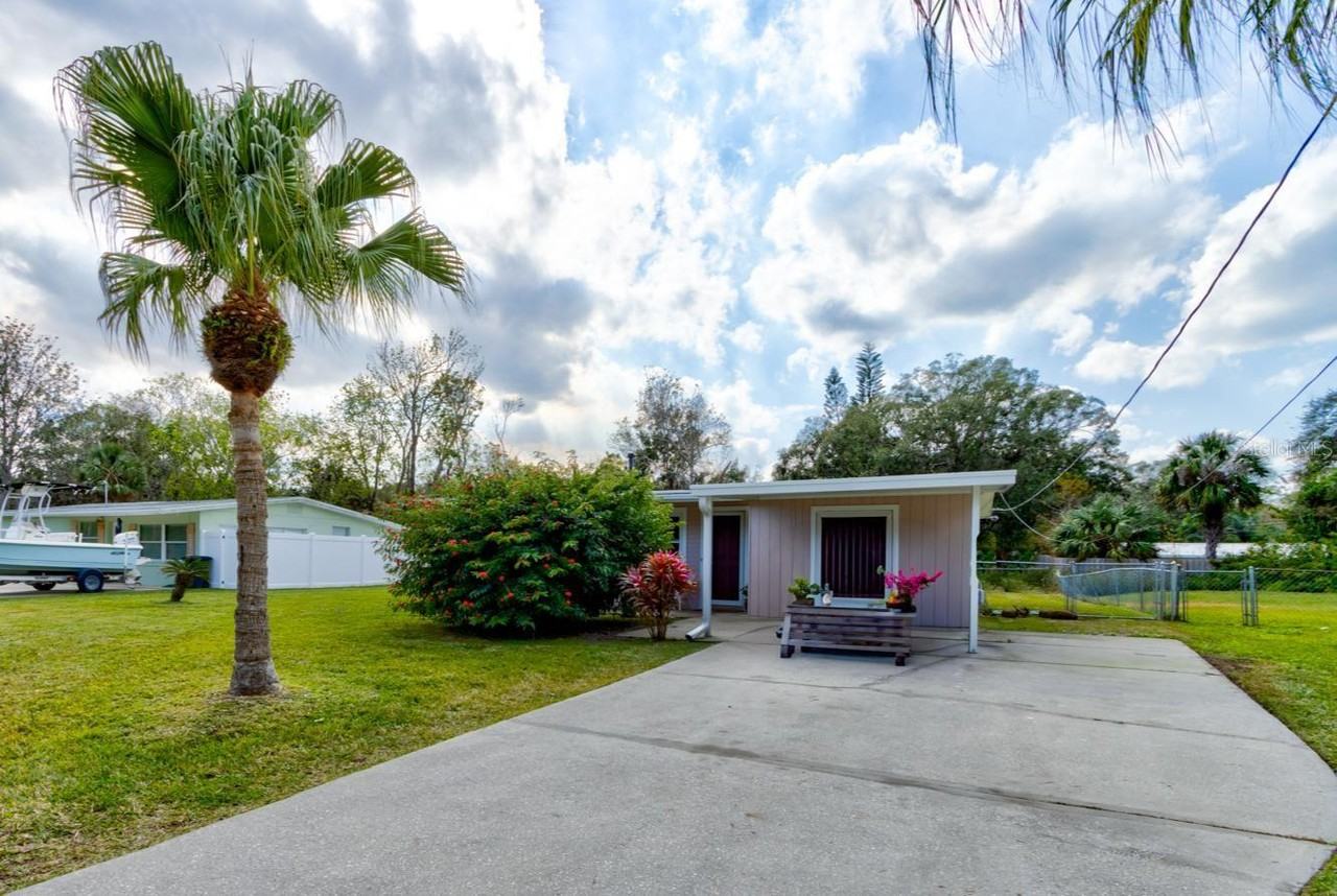 144 Ellison Ave #1 - Photo 4 of 27