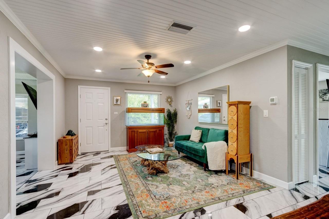 144 Ellison Ave #1 - Photo 5 of 27