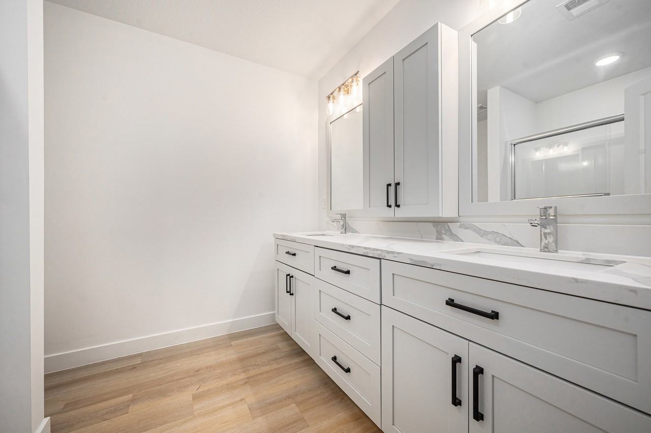 3803 Nw 93rd St - Photo 6 of 17