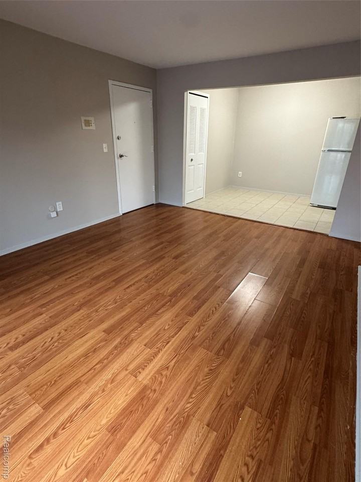 38280 Fairway Ct - Photo 5 of 21