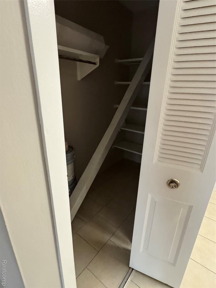 38280 Fairway Ct - Photo 6 of 21