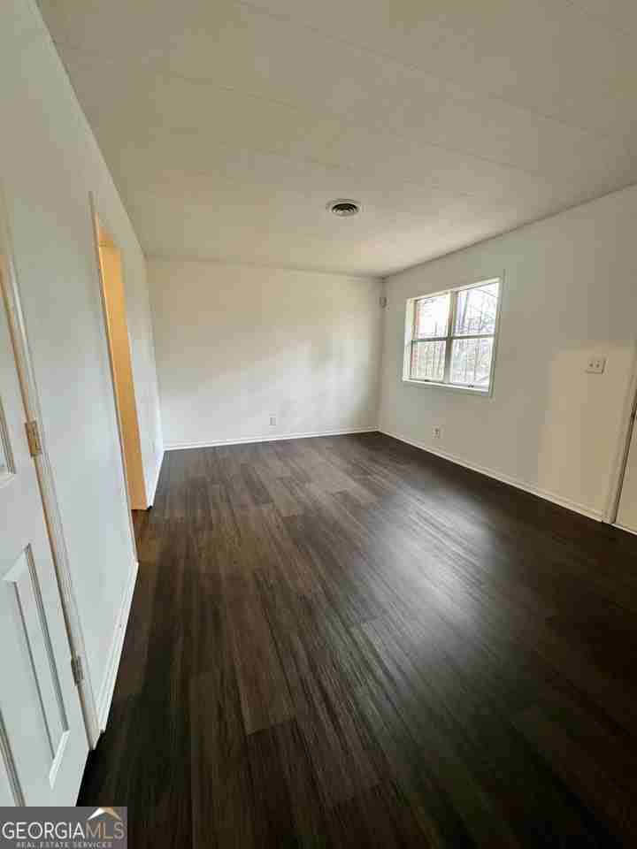 44 Armstead Dr - Photo 6 of 22