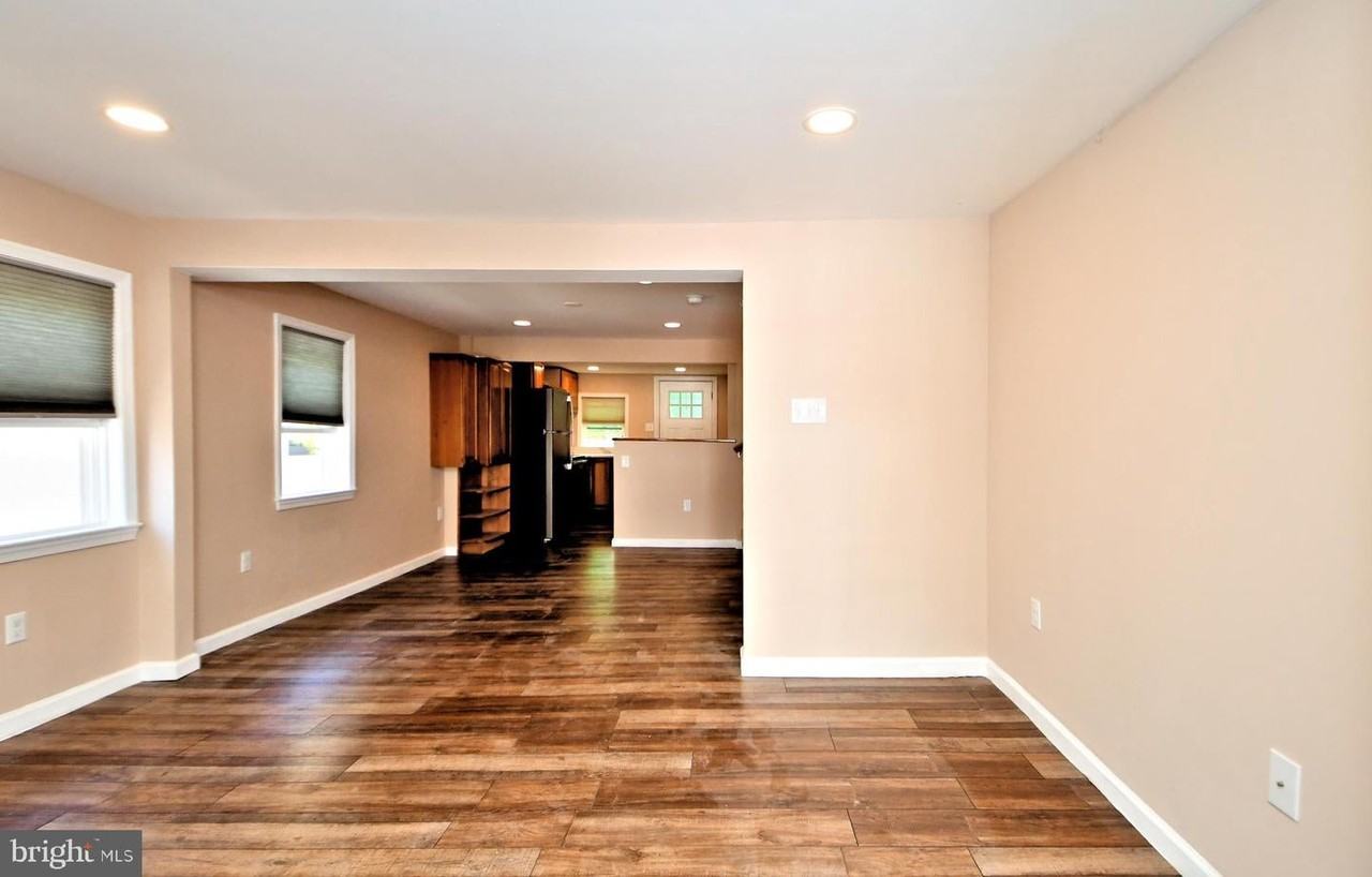 23 Walnut St - Photo 6 of 40