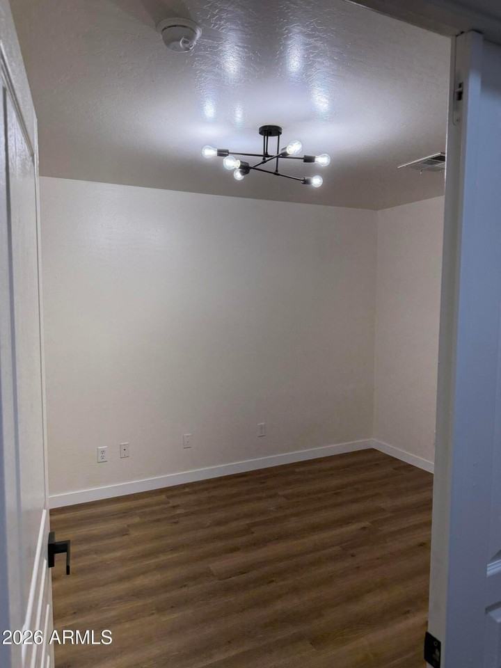 46058 W Tulip Ln - Photo 3 of 50