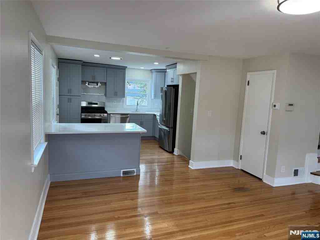 34 Bergen Ave - Photo 2 of 17