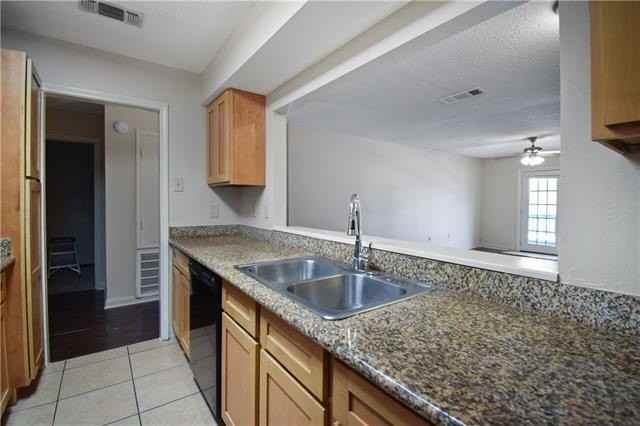 732 Vouray Dr - Photo 4 of 11