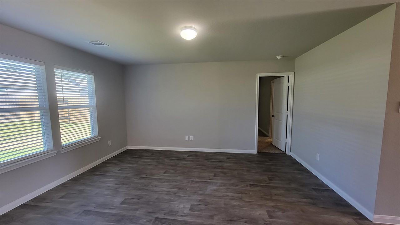 15027 Sorrento Bay Ct - Photo 4 of 13