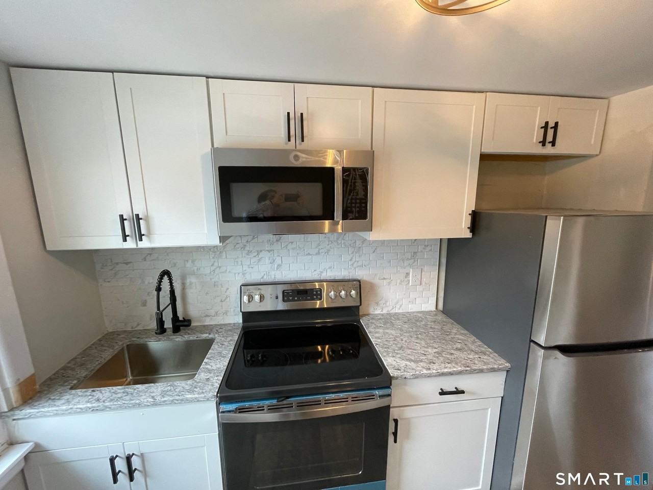 254 Corbin Ave - Photo 2 of 12