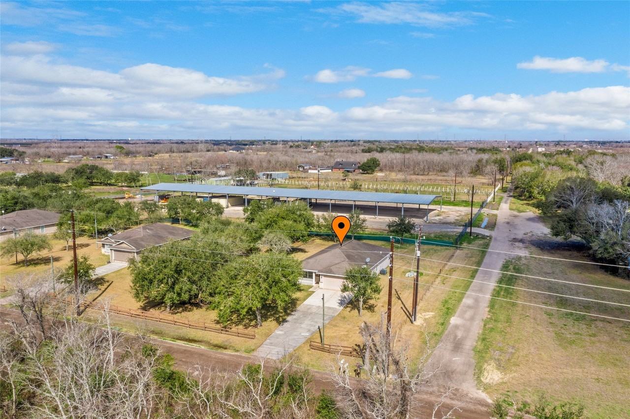 3141 County Road 81 - Photo 2 of 12