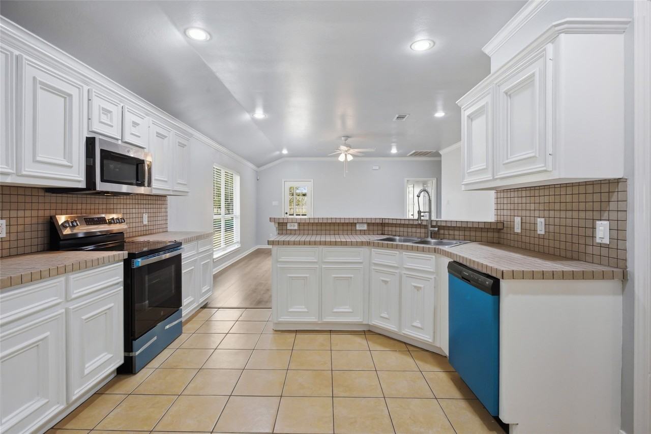 3141 County Road 81 - Photo 4 of 12