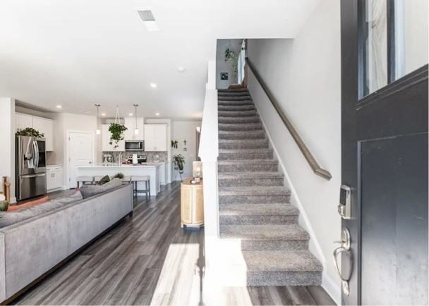 241 River Rd #1 - Photo 7 of 31