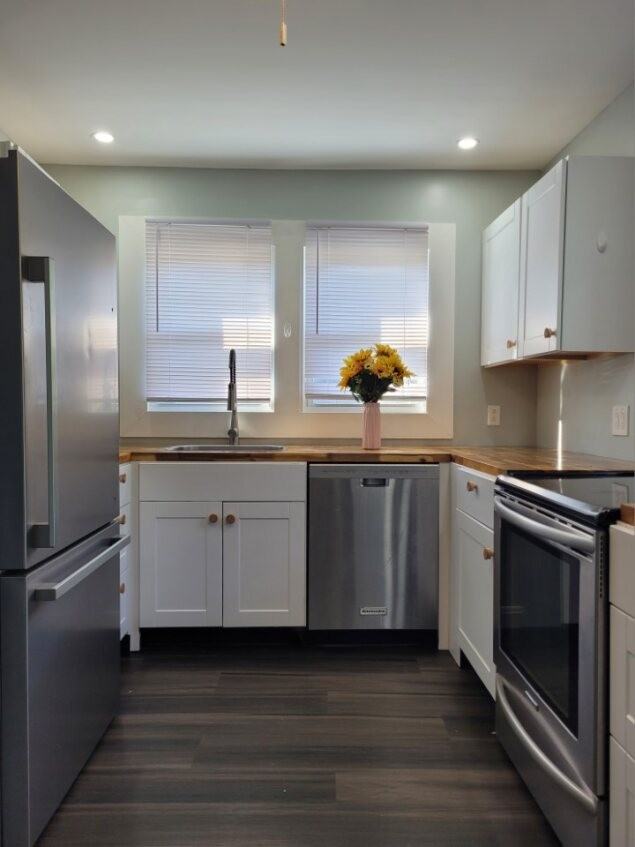 121 W Main St #C - Photo 5 of 22