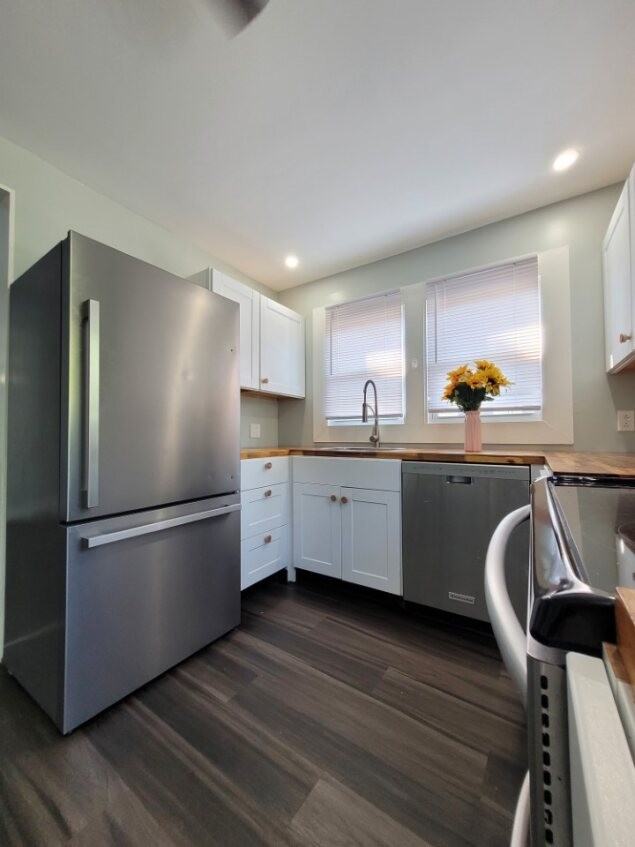 121 W Main St #C - Photo 6 of 22