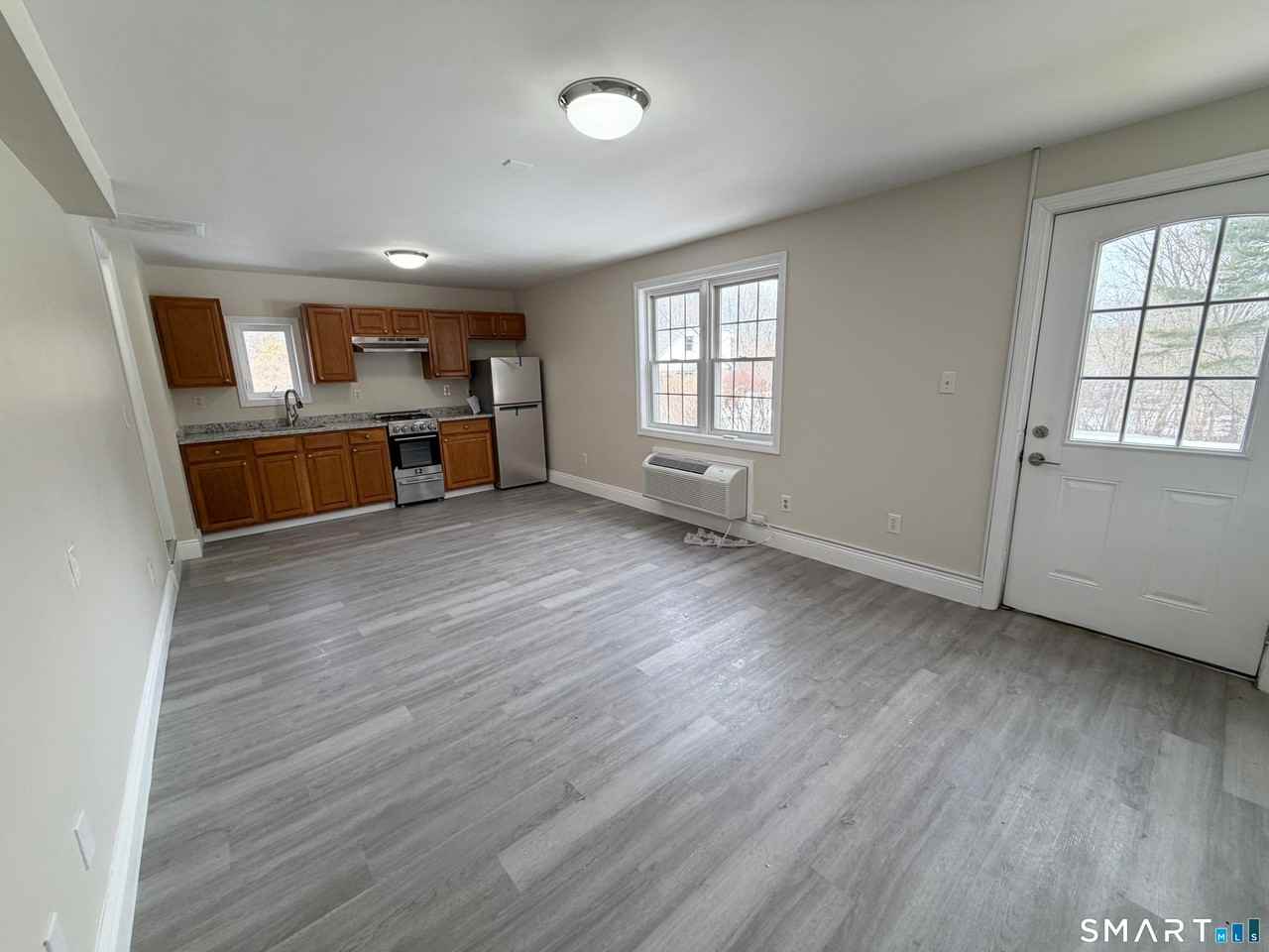 267 Branford Rd - Photo 2 of 5