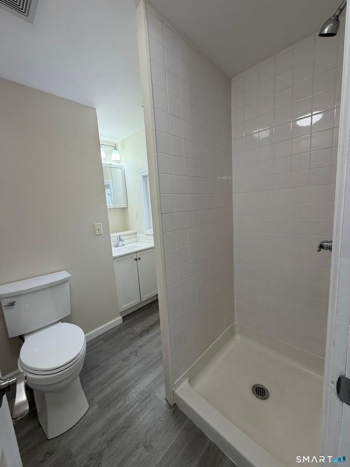 267 Branford Rd - Photo 4 of 5