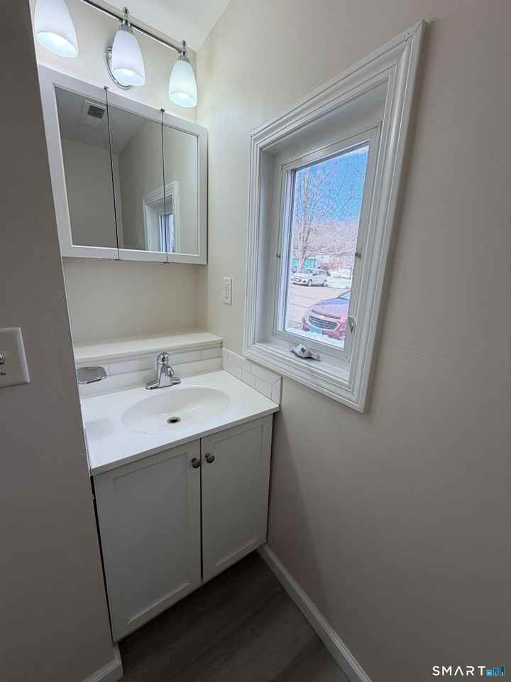 267 Branford Rd - Photo 5 of 5