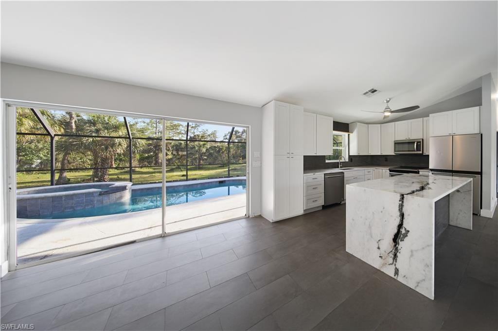 390 35th Ave Ne - Photo 2 of 20