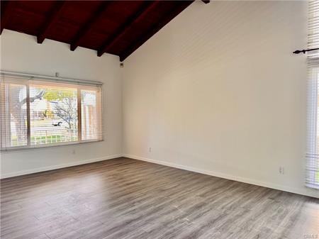 202 S Barbara Way - Photo 3 of 19